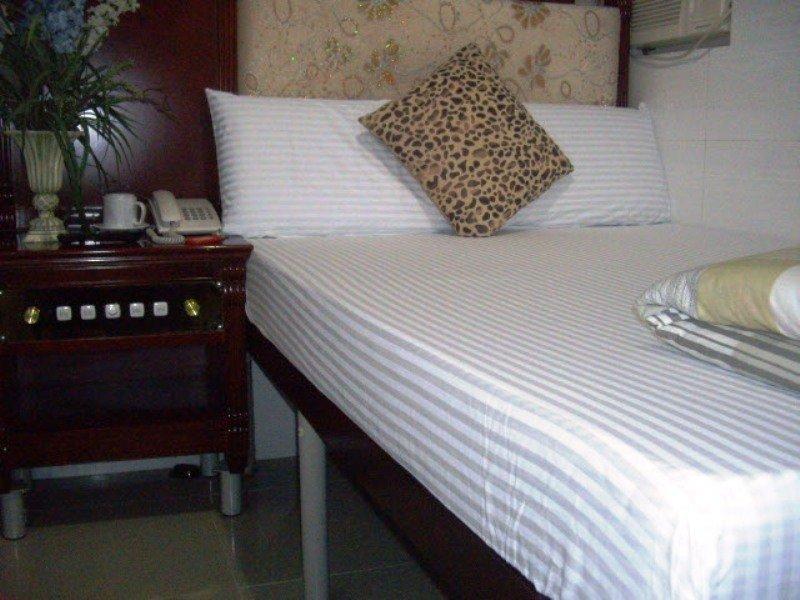 קוולון Oriental Lander Hotel מראה חיצוני תמונה