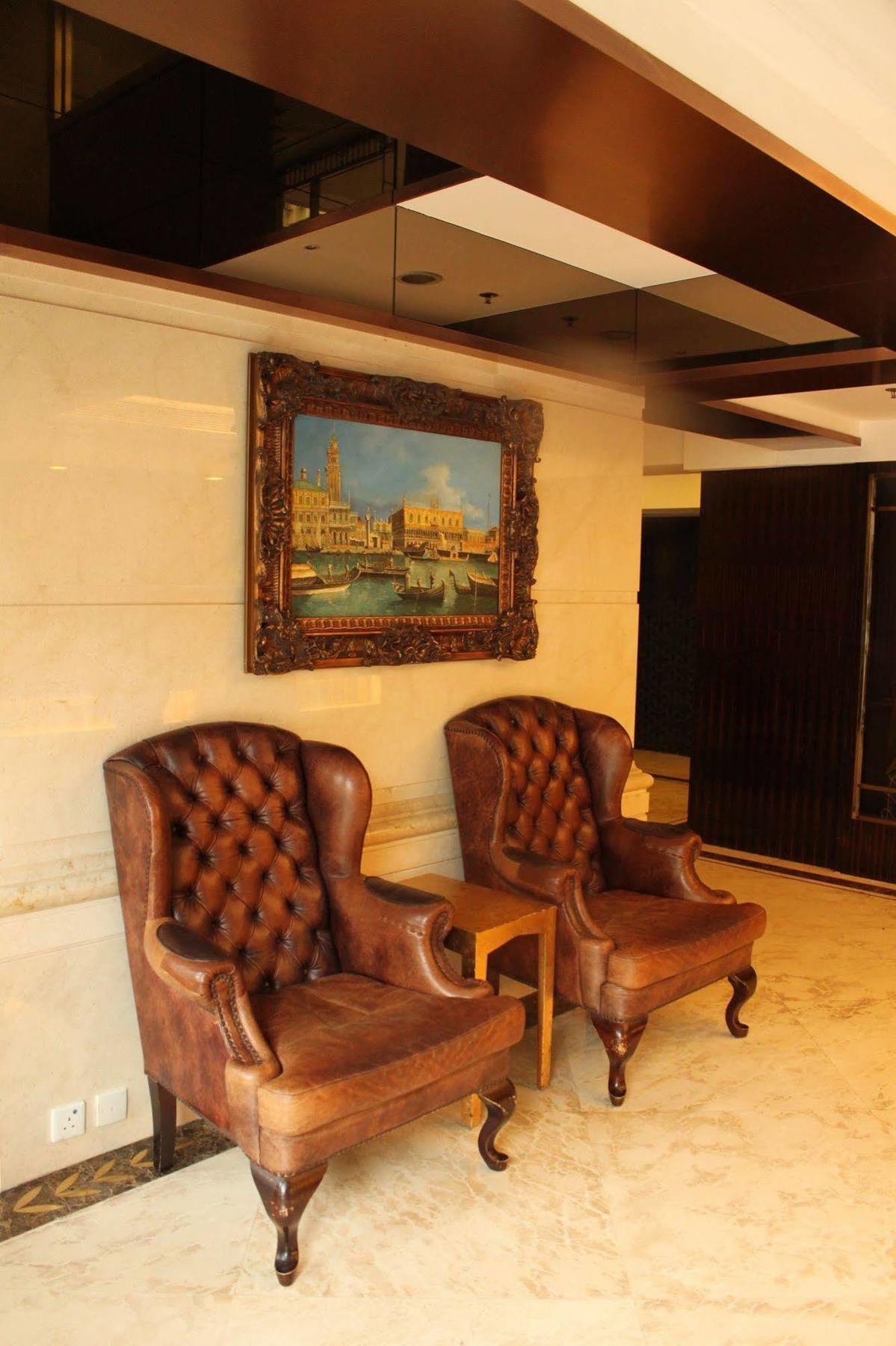 קוולון Oriental Lander Hotel מראה חיצוני תמונה
