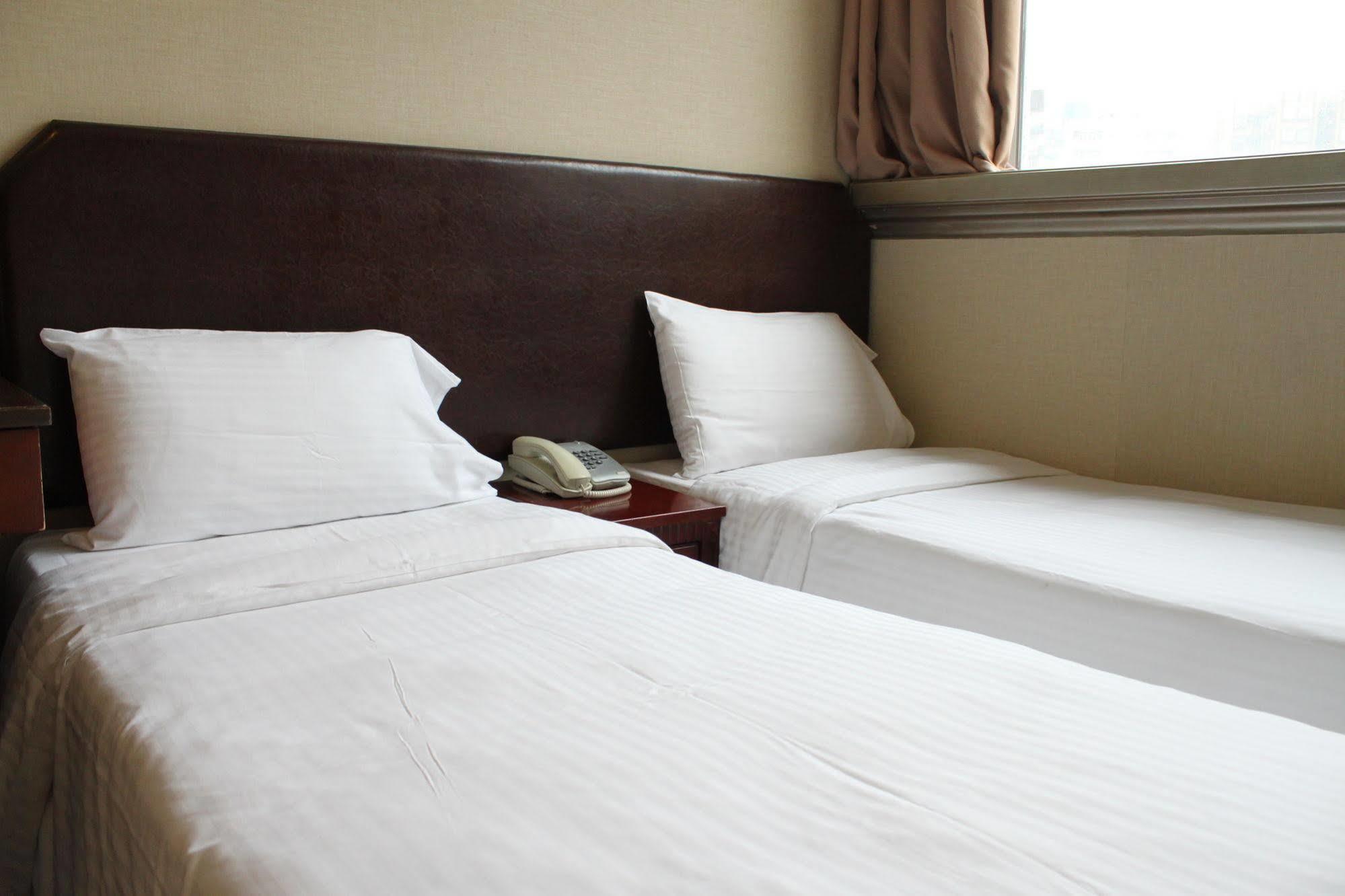 קוולון Oriental Lander Hotel מראה חיצוני תמונה